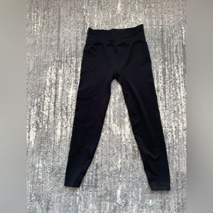 Black  victoria secret PINK leggings SIZE: Large